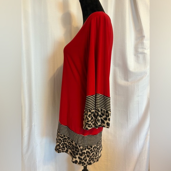 Coco Bianco red leopard trim 3/4 sleeve oversized blouse size medium - Picture 2 of 7